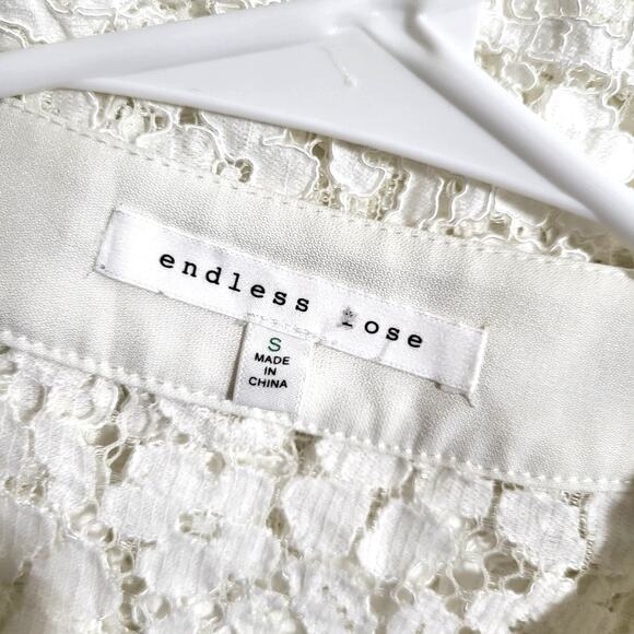 Endless Rose Lace Top Womens Small White Summer Cottage Boho Floral Feminine - Picture 3 of 12